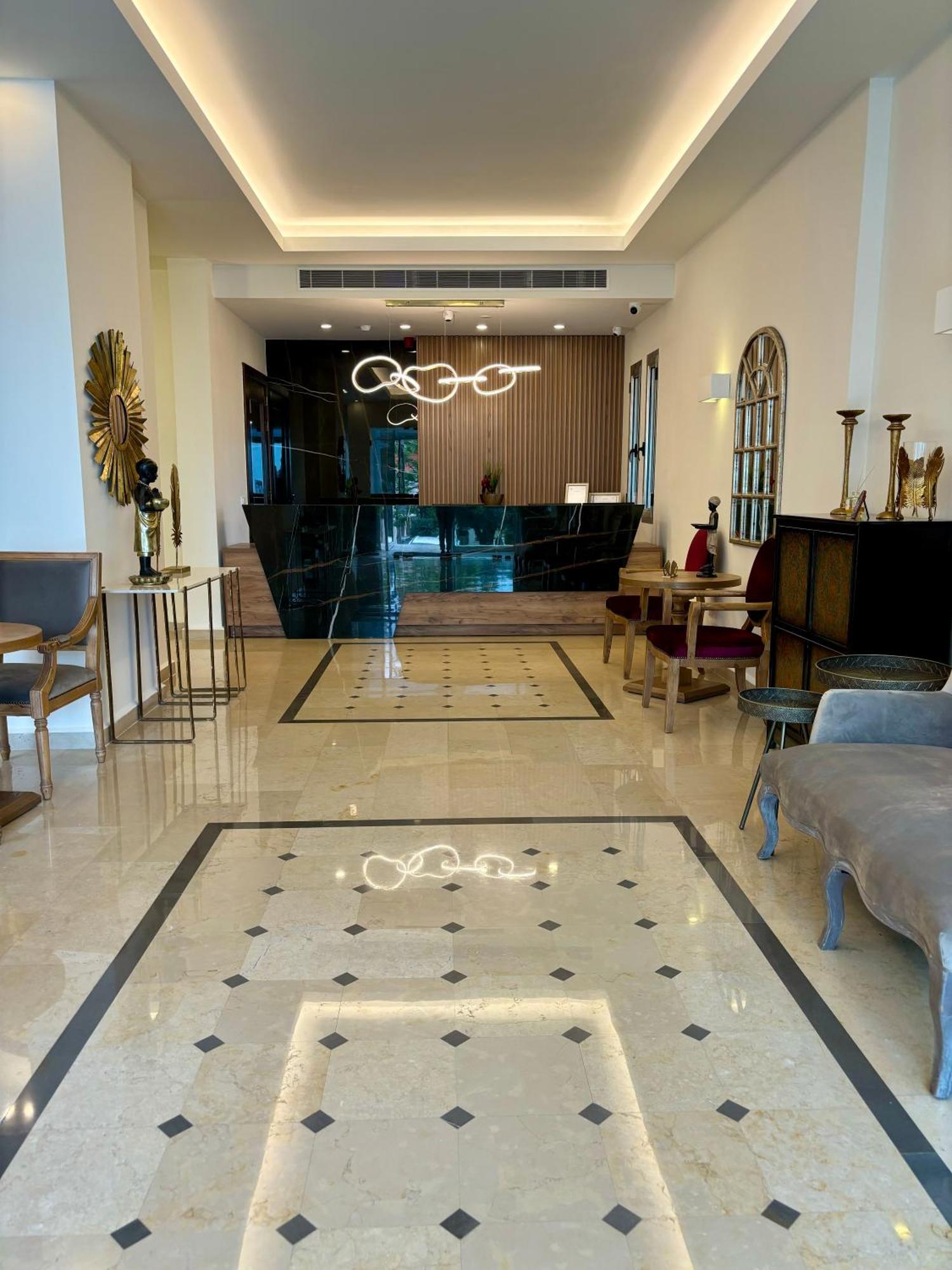 Byblostar Hotel Bagian luar foto
