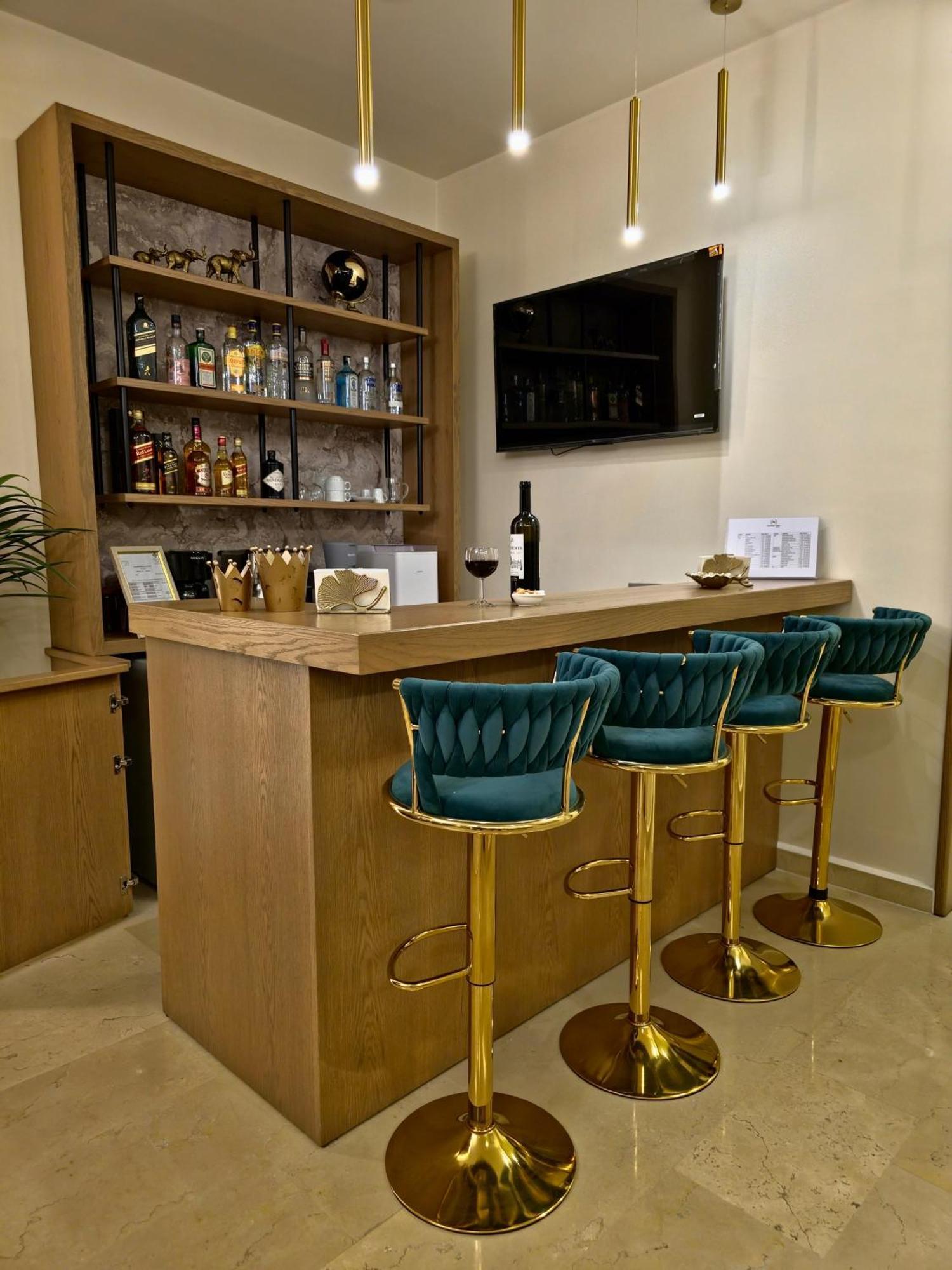 Byblostar Hotel Bagian luar foto